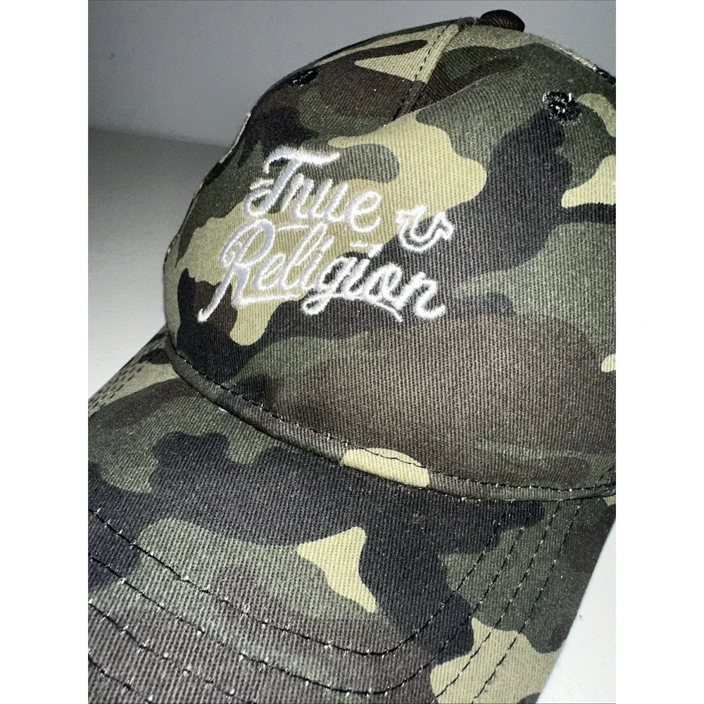True Religion Snap Back Hat‎ Camouflage 100% Cotton